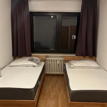 Zimmer Fuer Monteure, Handwerker Oder Reisende 埃森 外观 照片