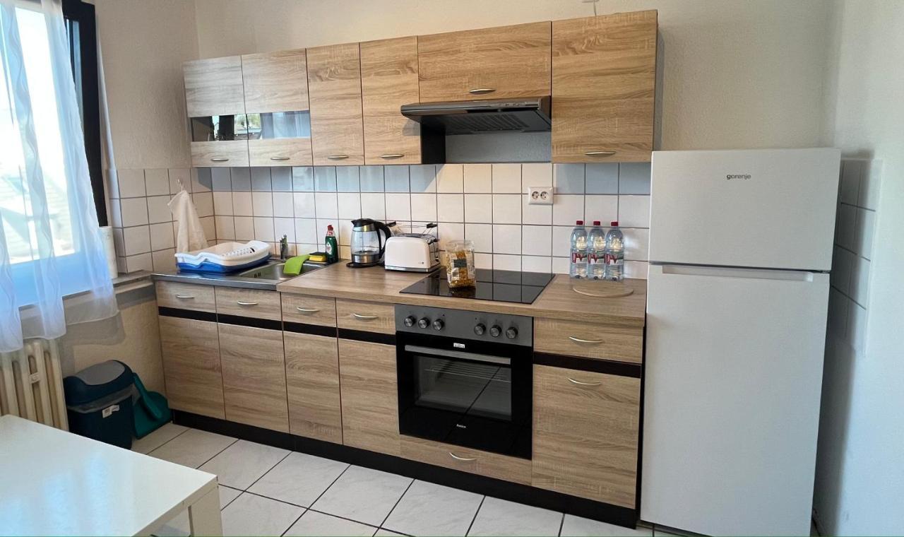 Zimmer Fuer Monteure, Handwerker Oder Reisende 埃森 外观 照片