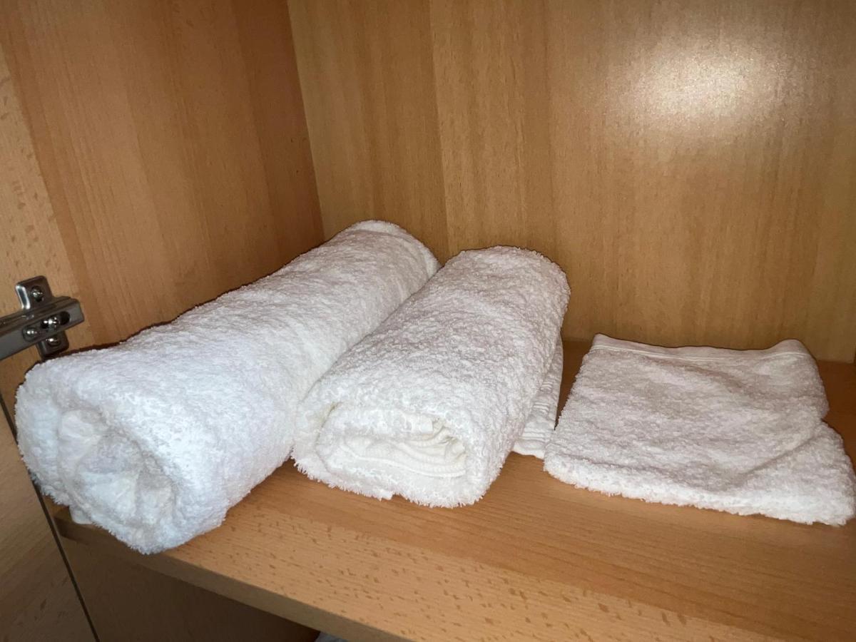 Zimmer Fuer Monteure, Handwerker Oder Reisende 埃森 外观 照片