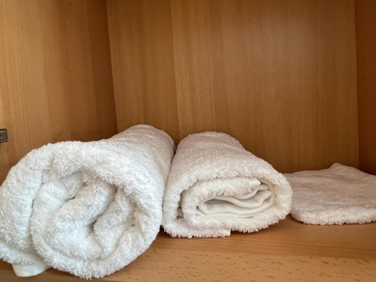 Zimmer Fuer Monteure, Handwerker Oder Reisende 埃森 外观 照片